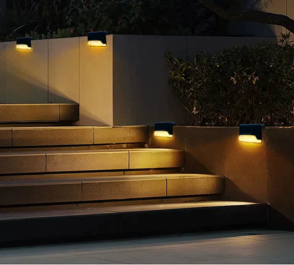 Kit SolarBright™ – 8 Luminárias Solares para Áreas Externas